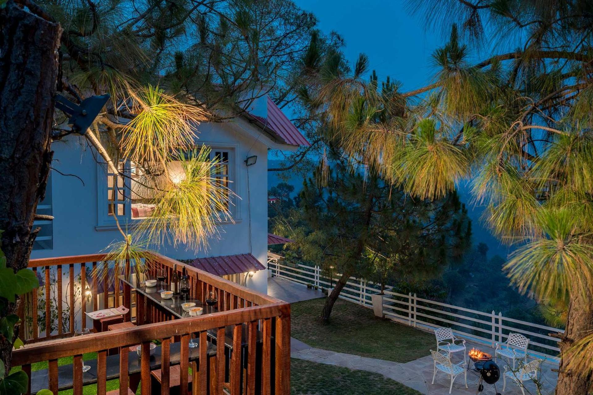 Stayvista At Bellevue With Outdoor Jacuzzi Kasauli Exterior photo